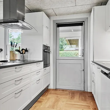 Amazing In With Kitchen