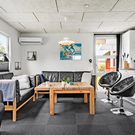 Amazing In With Kitchen *