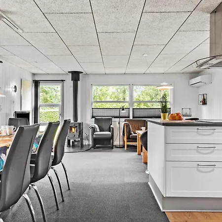 Amazing In With Kitchen